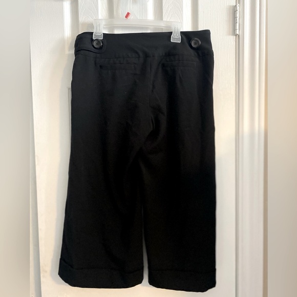 Guess capris pants - Picture 3 of 3